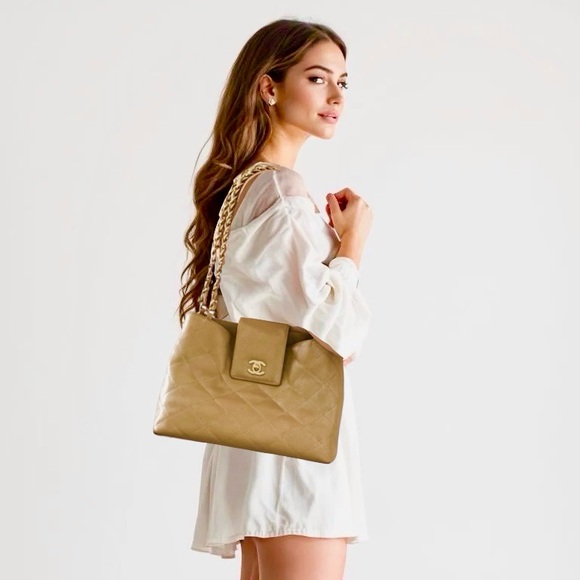 Rare Iridescent CHANEL Kelly Shopper Bag - Picture 5 of 17